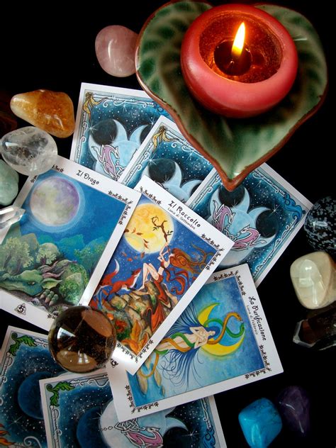 Lunar magic divination cards